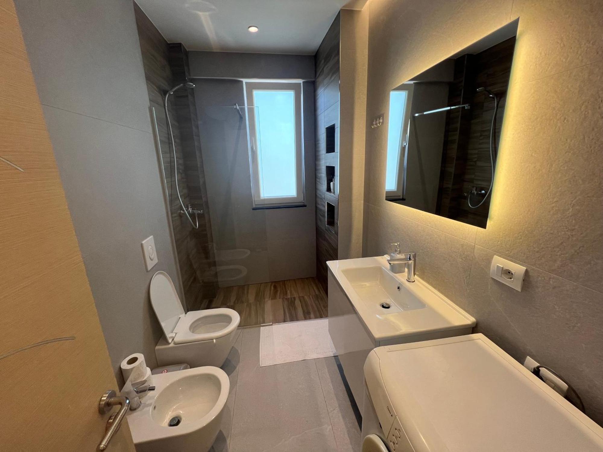 City Center Suite Tiranë Ngoại thất bức ảnh
